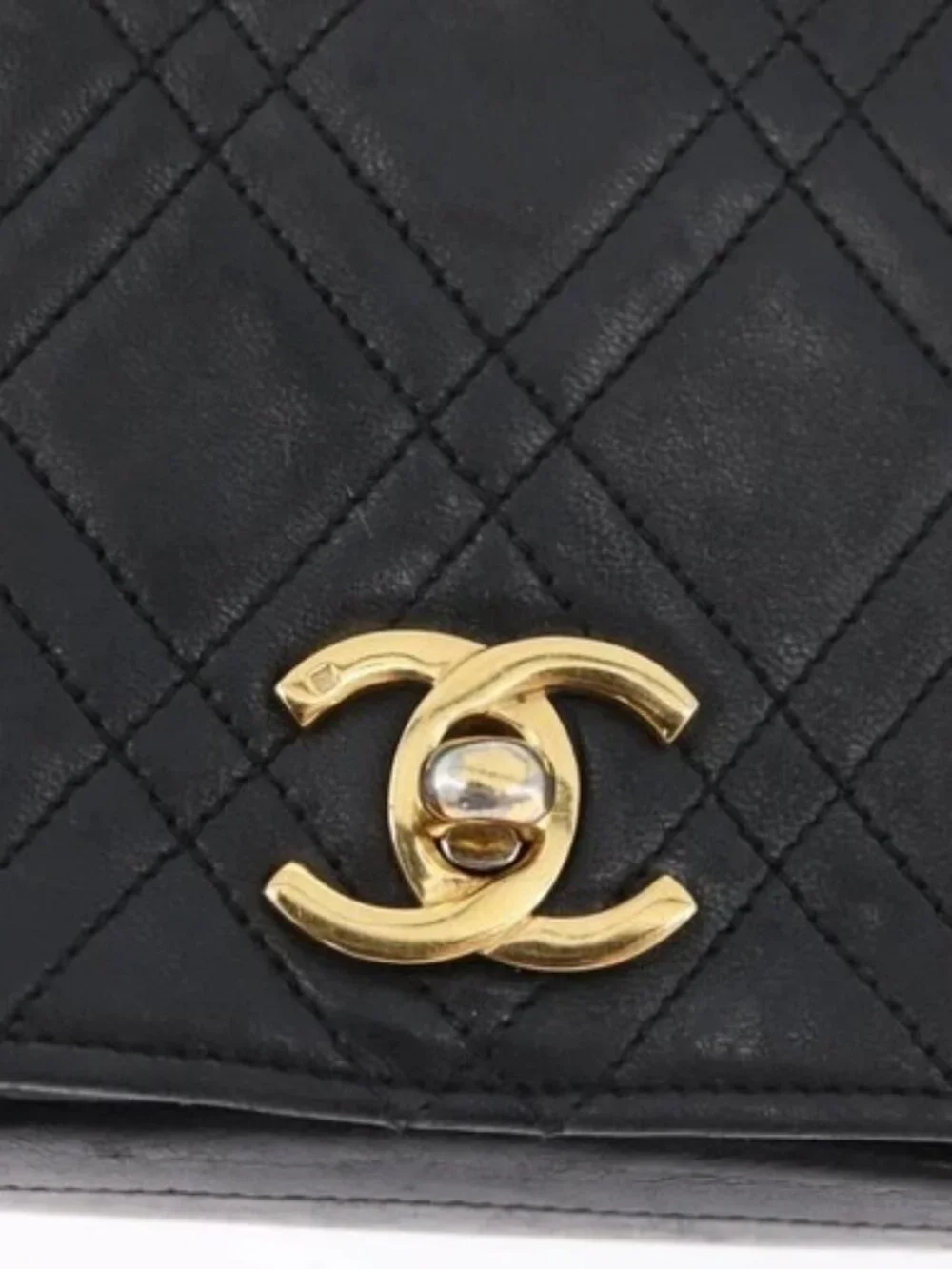 CHANEL brand	chanel color	black